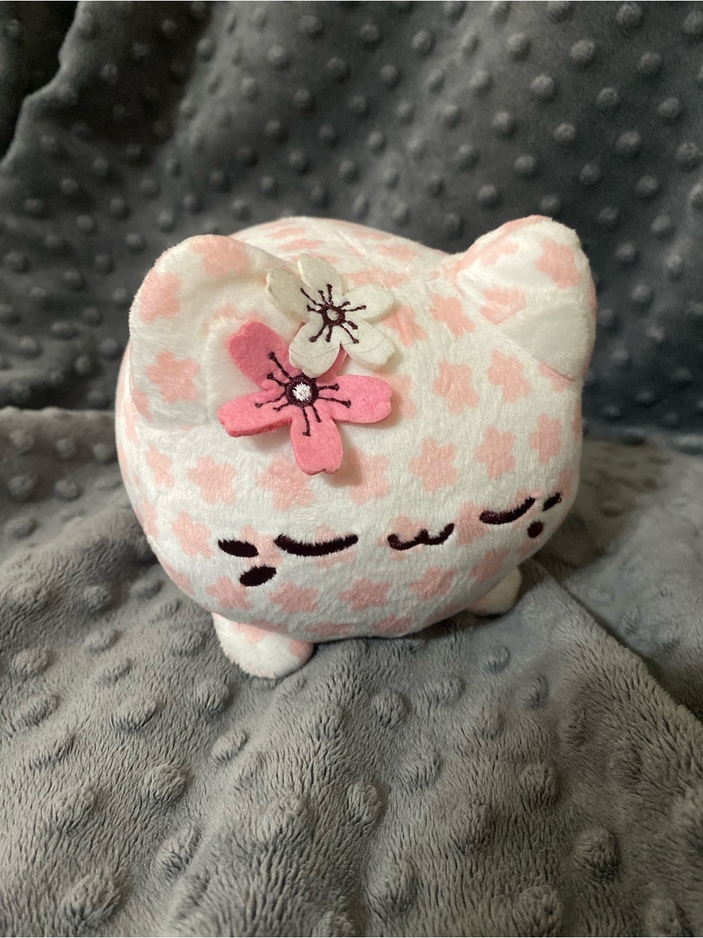 Tasty Peach Sakura Meowchii - Pink & White